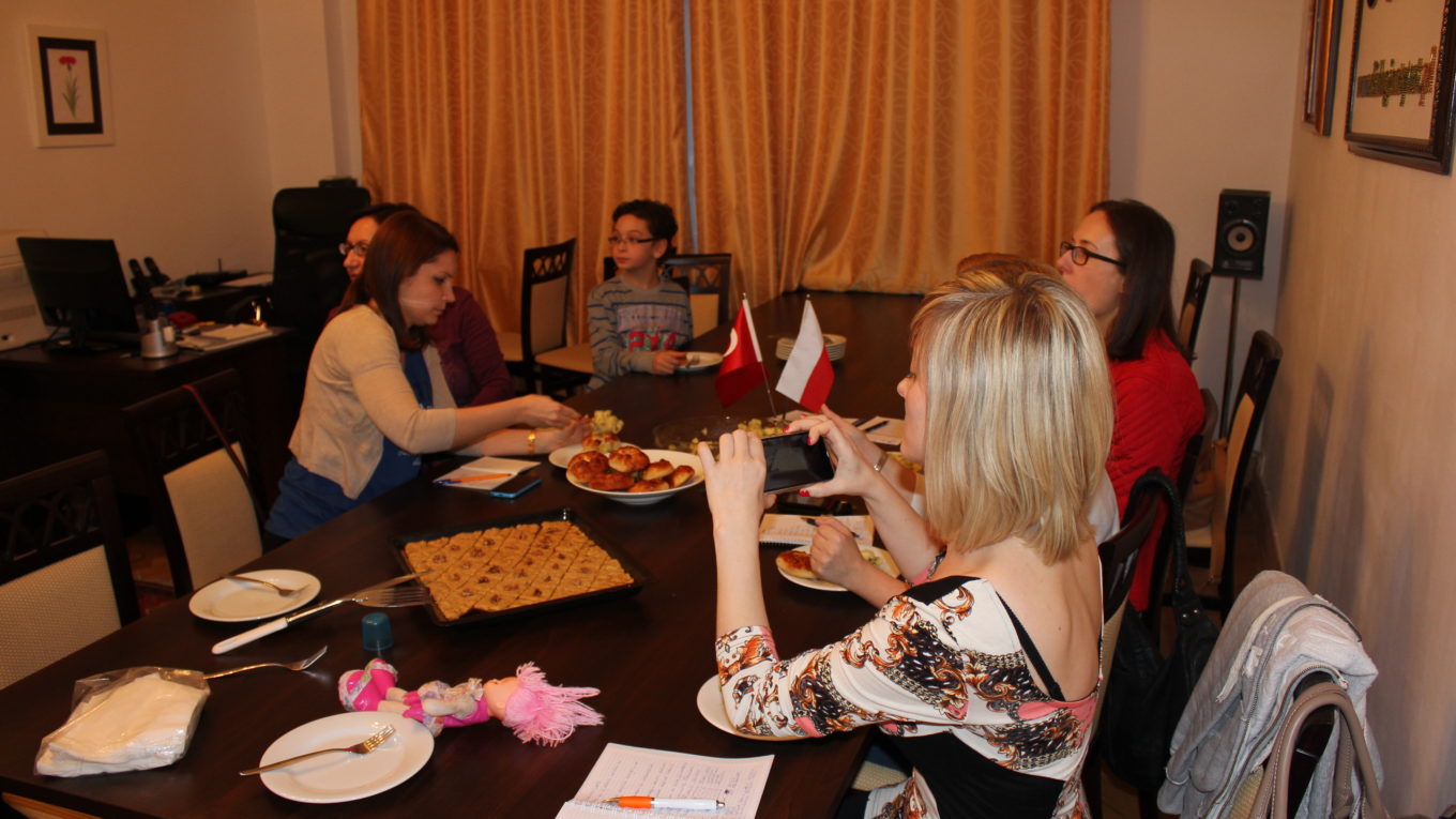 Kurs gotowania potraw tureckich – deser Kayseri Sherbet